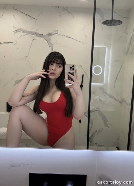 Kortnie❤️ - Hello 👋 ❤️