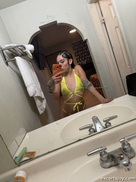 Angie banks - Hispanic hottie