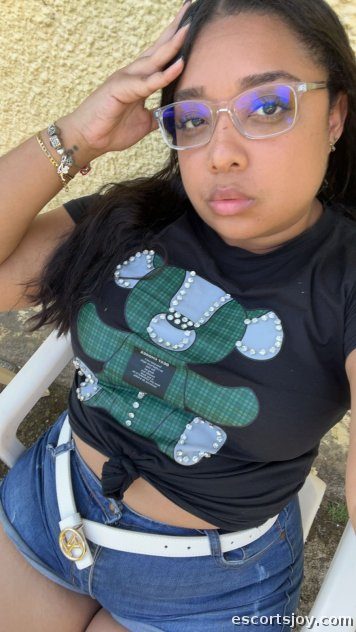 Charley Bautista - Hi am Charley, new in city and looking for fun.