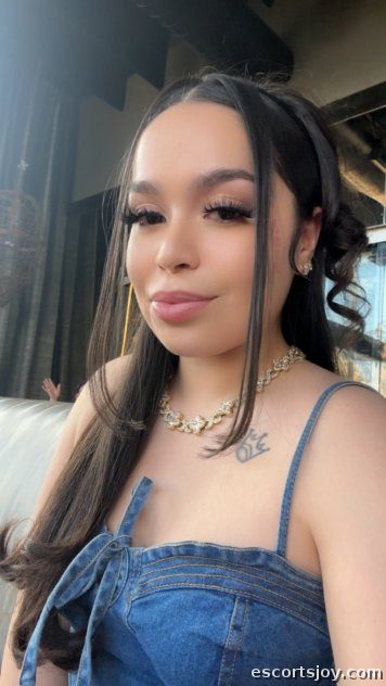 Paris 💋 - Sexy Latina Ready To Play 💦