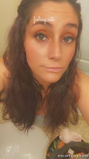 Elizbethe - Am available